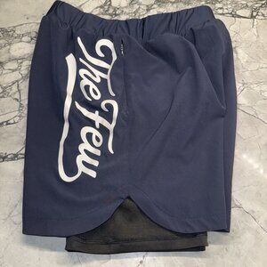 Few Will Hunt Men’s Large Shorts Athletic